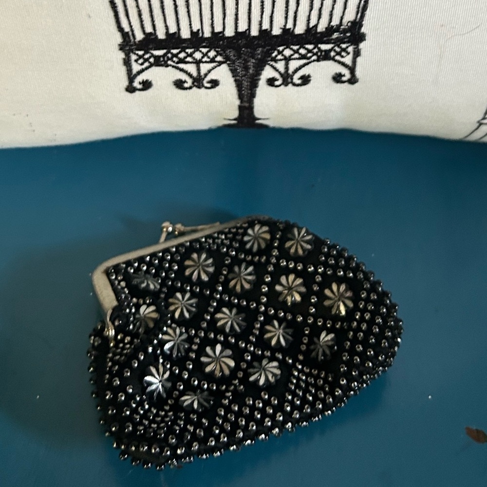 Vintage Black & Silver Beaded Coin Purse